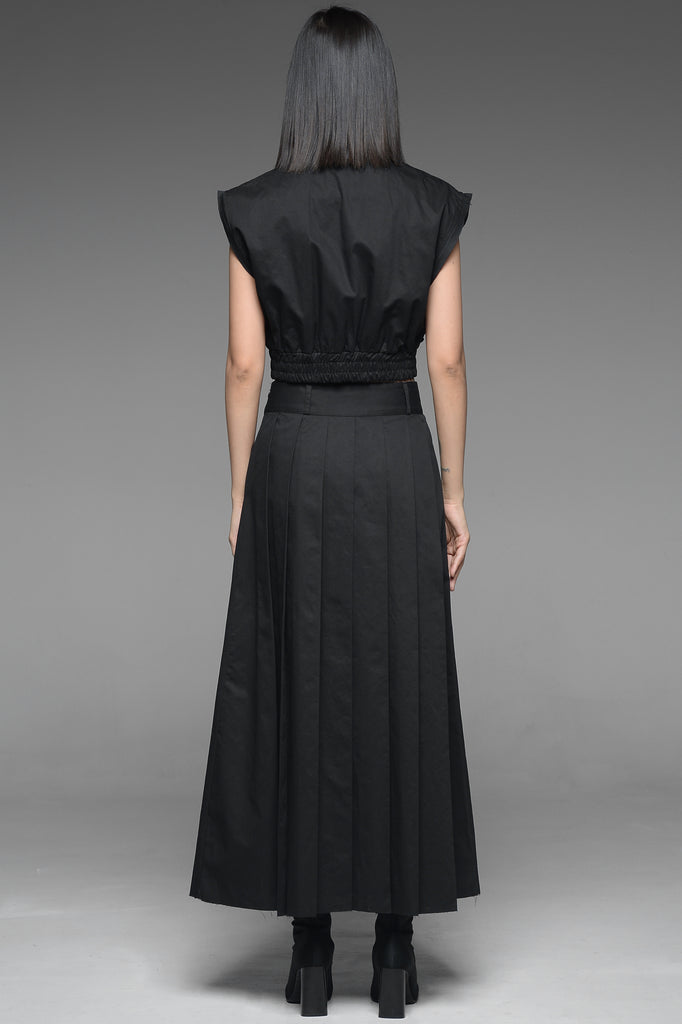 utility dress with pleated skirt Women's Black Pleated-skirt utility dress